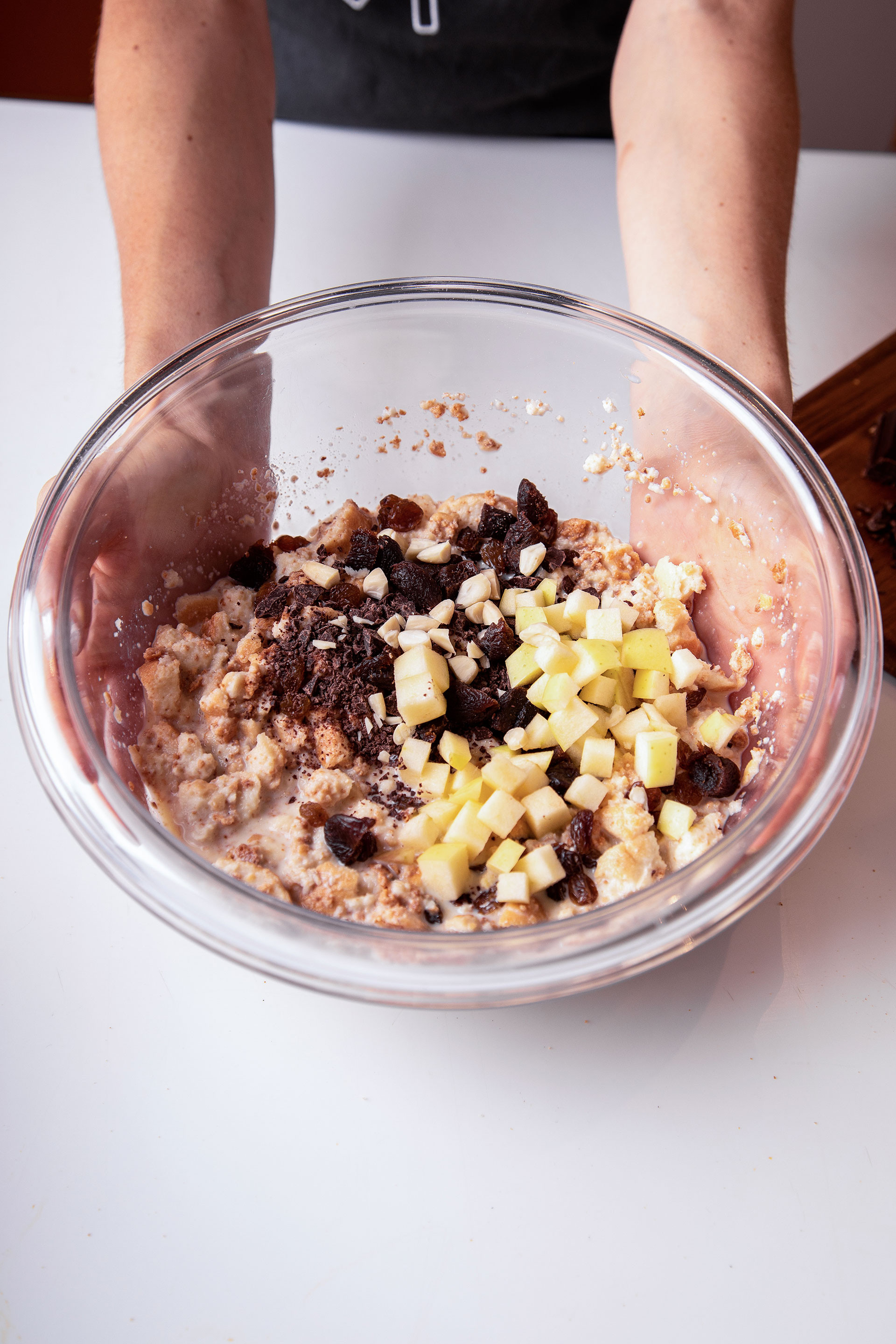 Torta di pane al cioccolato e amaretti