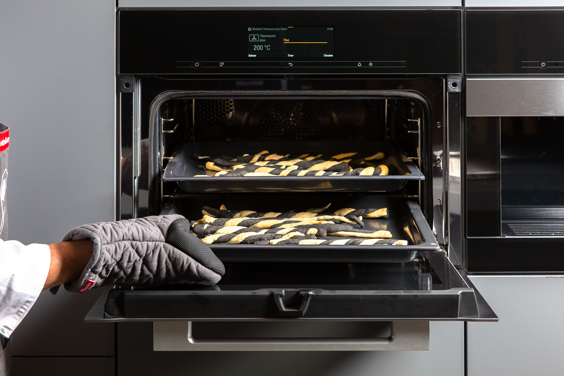 04_Grissini bianchi e neri.jpg