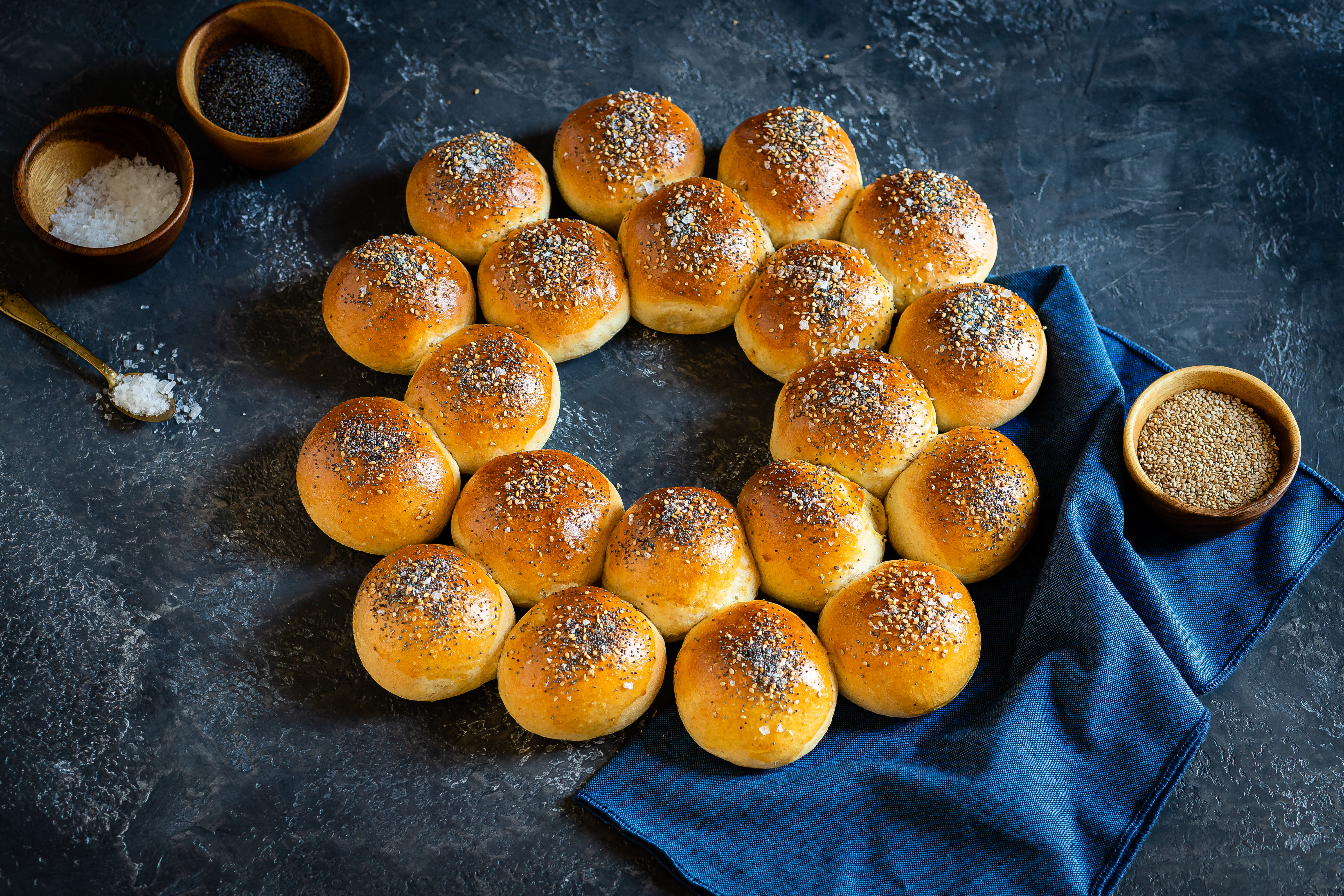 Corona di panini al latte-3.jpg