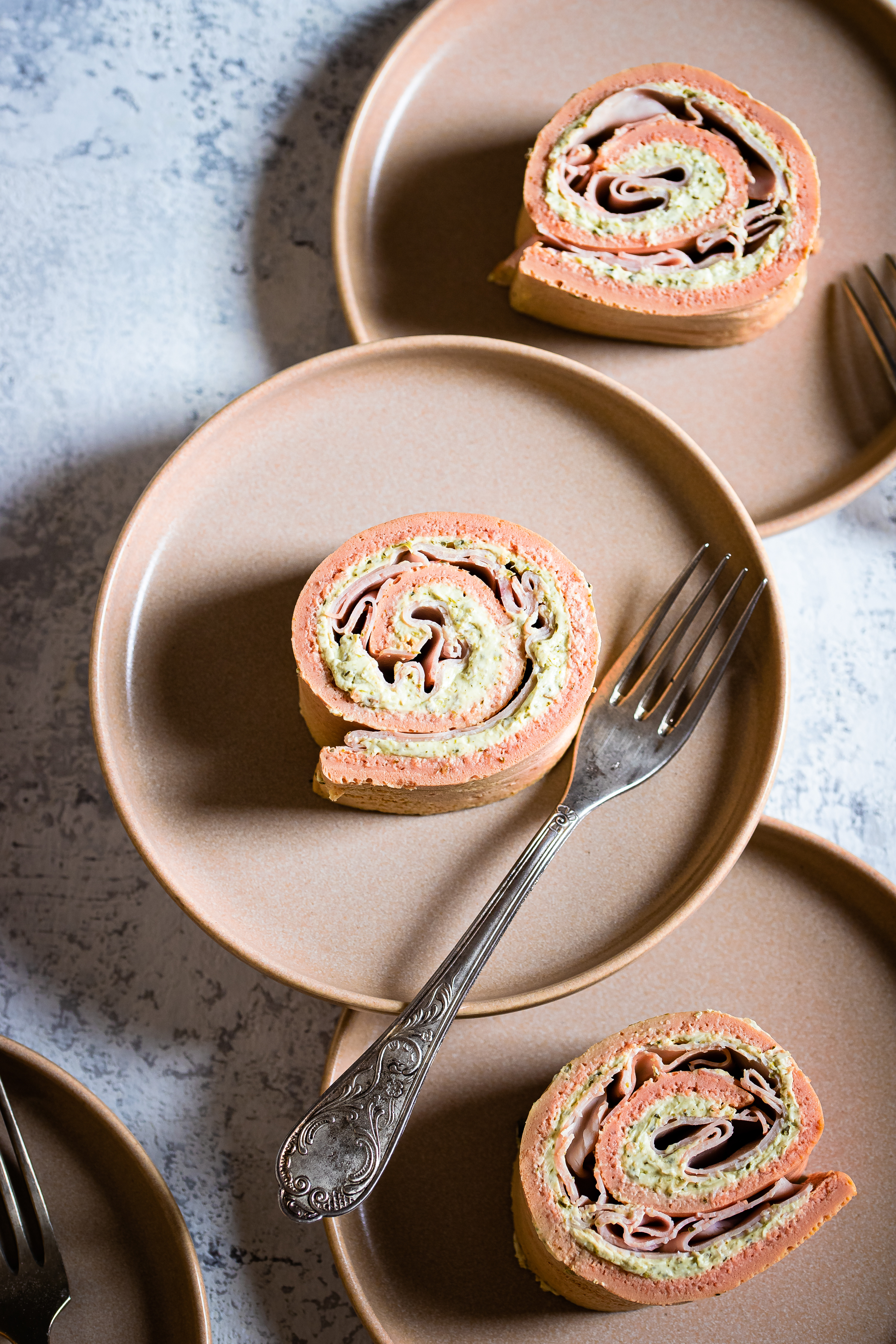 Rotolo di frittata alla barbabietola-3.jpg