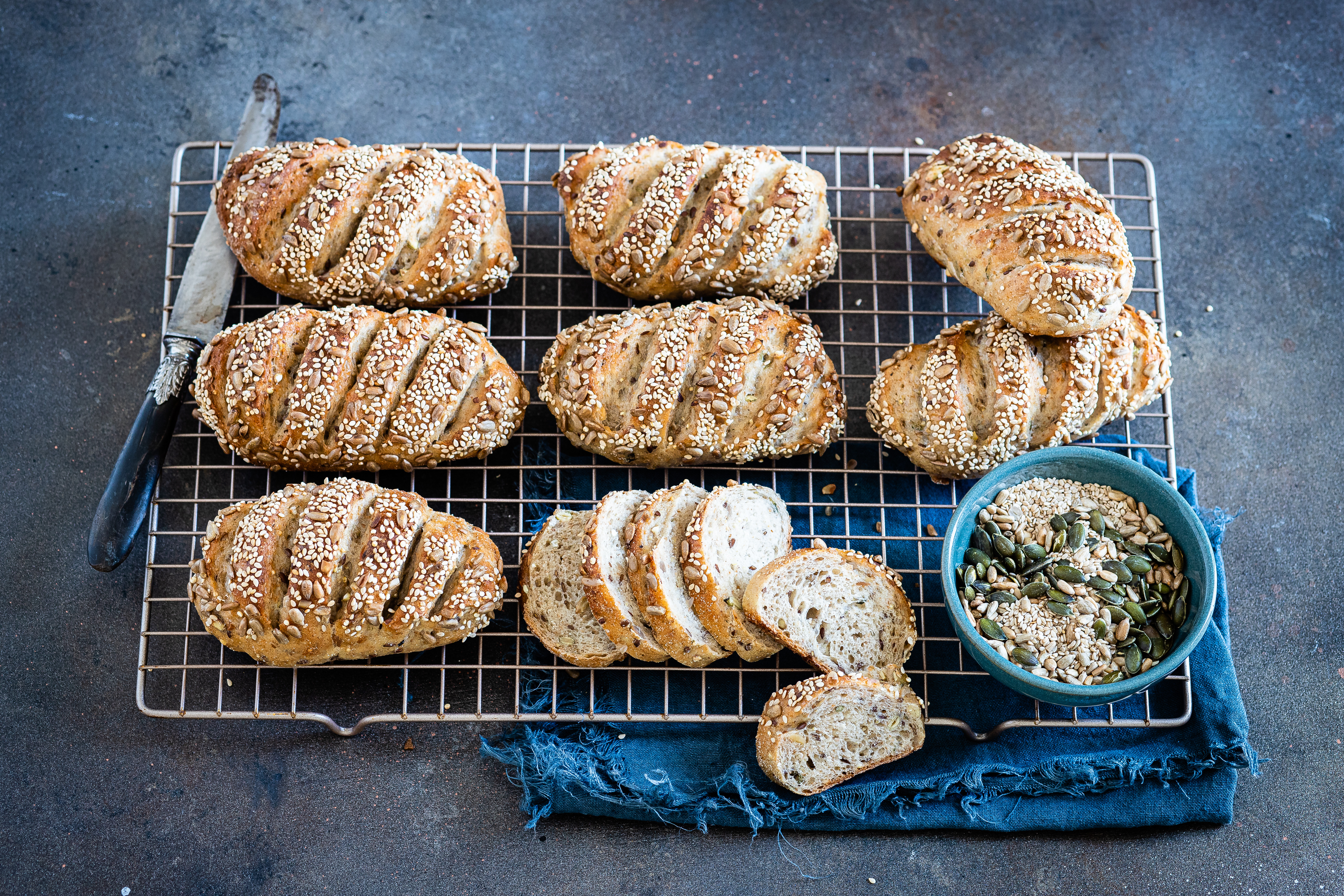 Panini multicereali ai semi-3.jpg