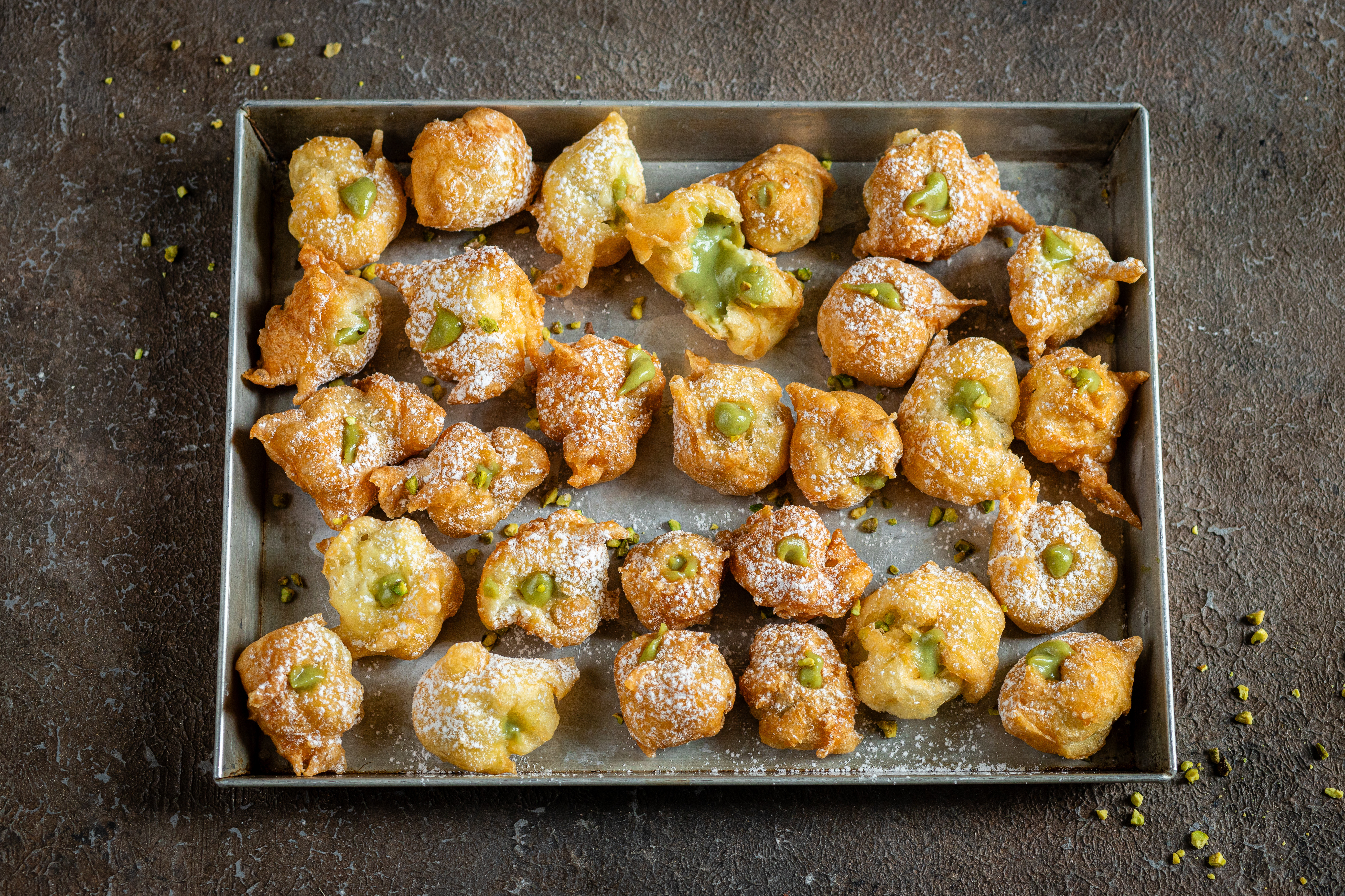 Frittelle di Carnevale con crema al pistacchio-4.jpg