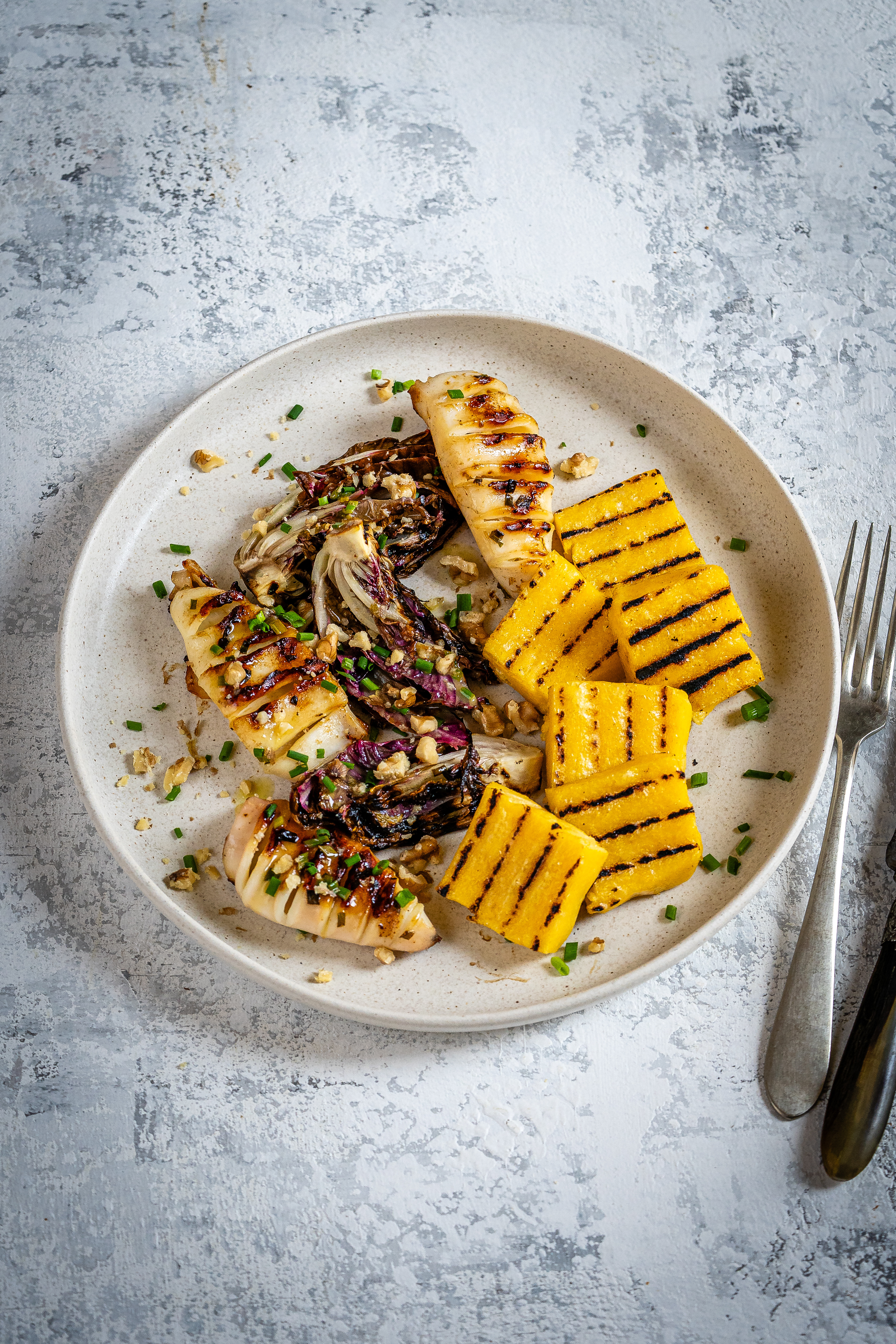 Calamari, radicchio, polenta alla griglia-1.jpg